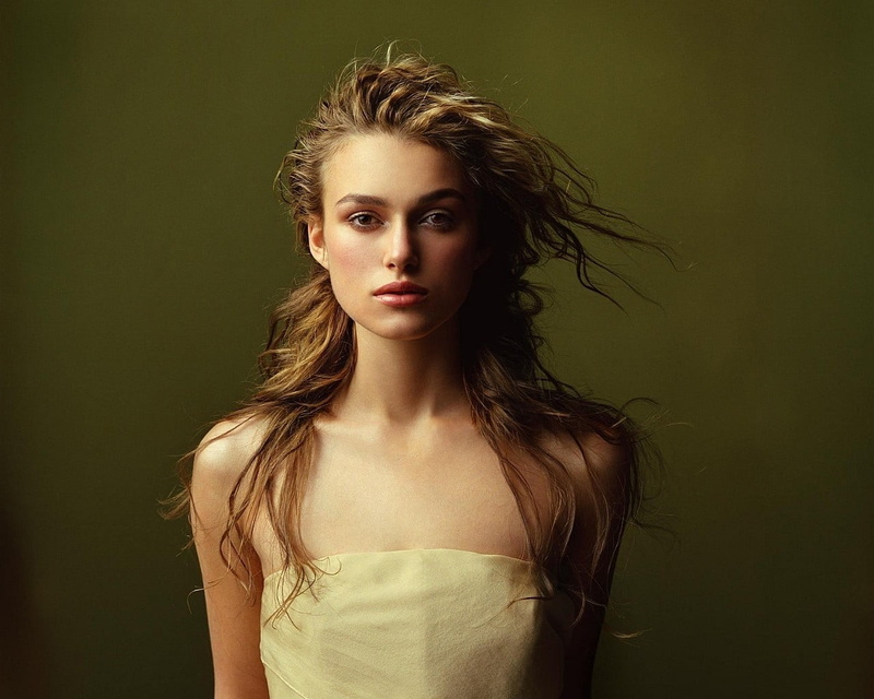 beautiful people, Keira Knightley, studio shot, one person, women, 720P, indoors, young adult, front view, brown hair, looking at camera, human hair, bare shoulders