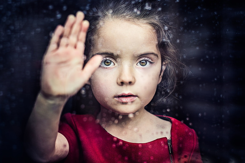 females, contemplation, rain, serious, offspring, snowing, one person, childhood, 1080P, front view, smoky eyes, teenager, portrait, cute, child, photography