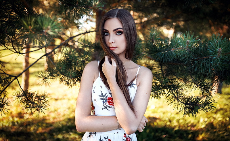 brunette, portrait, gray eyes, women outdoors, 1080P, women, face, smoky eyes, summer  dress, long hair, dress, holding hair