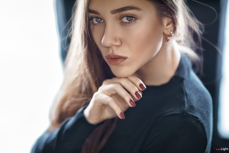 face, body part, indoors, front view, beauty, women, contemplation, portrait, nose rings, looking, focus on foreground, human body part, 720P, human face