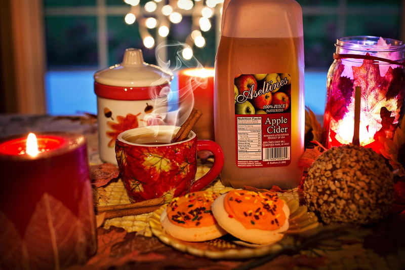fire - natural phenomenon, indoors, cookies, religion, candles, food, food and drink, close-up, selective focus, christmas, still life, no people, flame