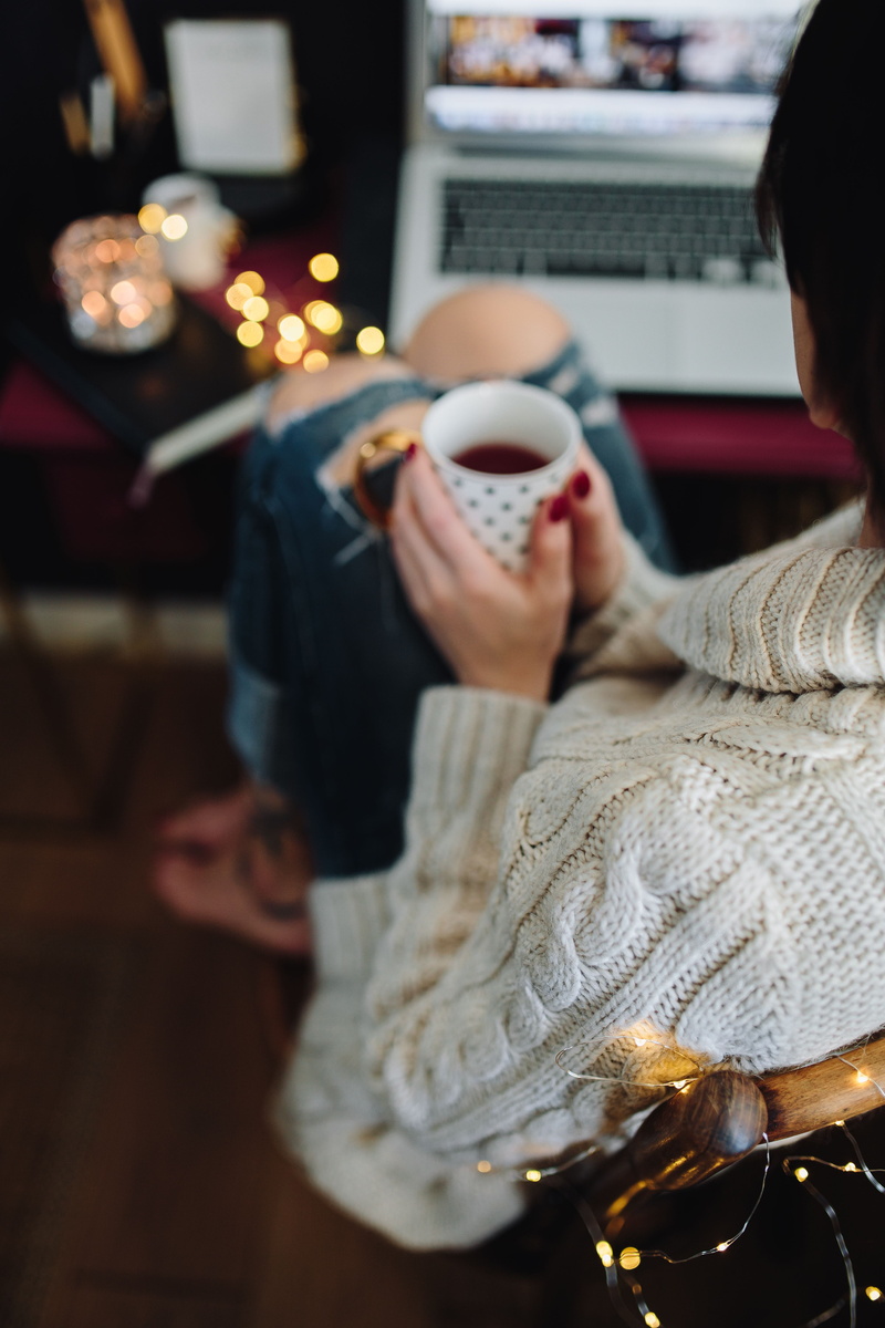 coffee cup, hygge, tea cup, food and drink, wool, coffee, adult, focus on foreground, drink, drinking, coffee shop, indoors, leisure activity, autumn, young