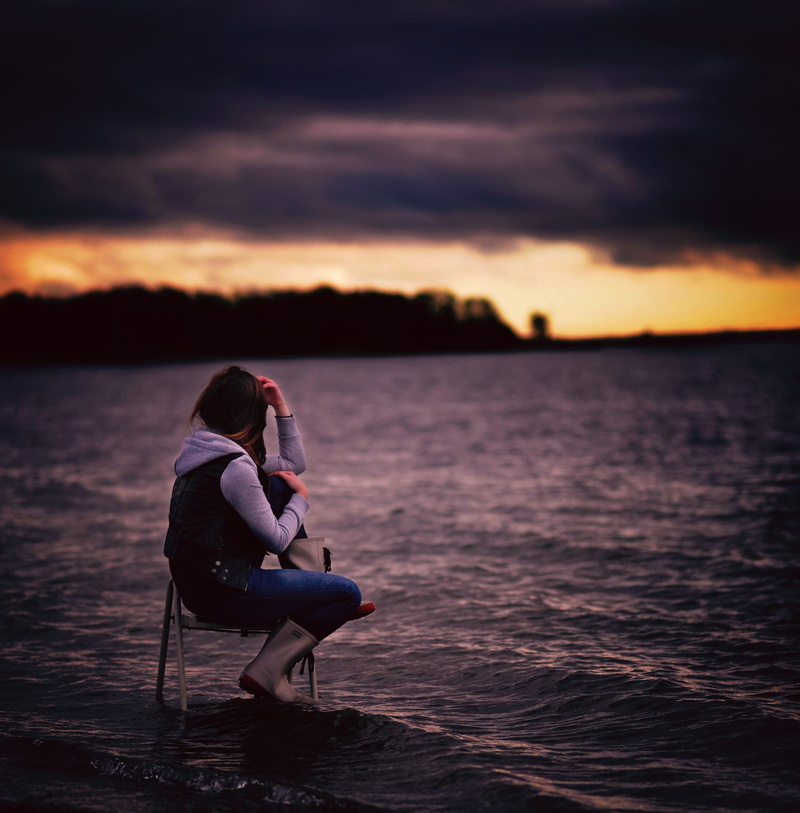 women outdoors, women, introvert, sunlight, sky, 1080P