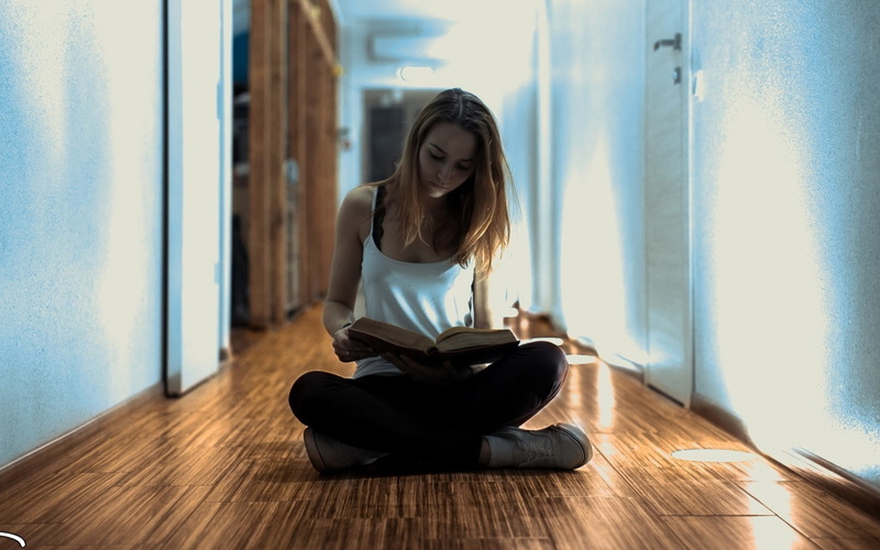 720P, reading, on the floor, brunette, women, sitting, introvert, books
