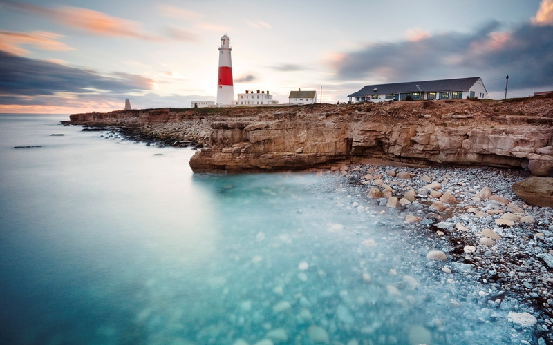 cyan, sea, rocks, cliff, 2K, calm, Portland Bill Lighthouse, rock, evening, Portland, lighthouse, coast, landscape, motion blur
