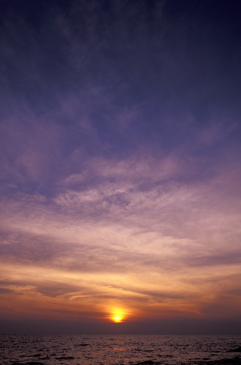 beauty in nature, scenics - nature, warm, horizon over water, sun, nature, dusk, tranquility, cloud - sky, environment, sunset, colourful, dramatic sky