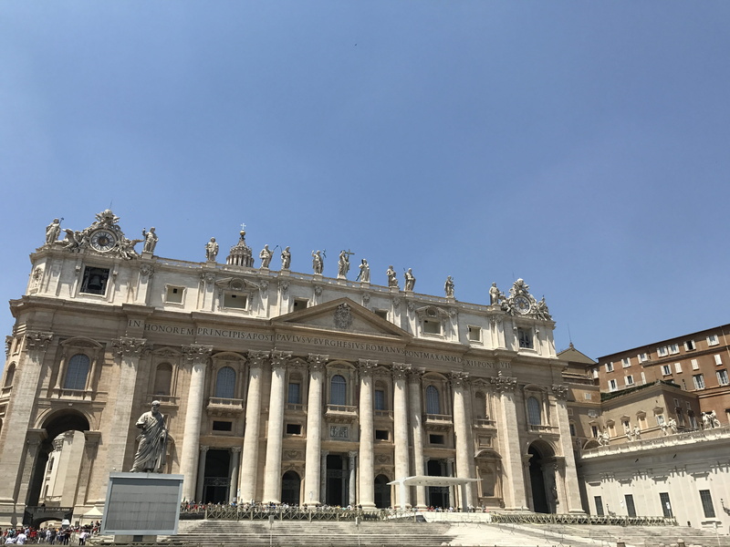 pope, sky, colonnade, landmak, built structure, outdoors, cultural, the past, 4K, behemoath, architecture, low angle view, government, wanderlust, facade