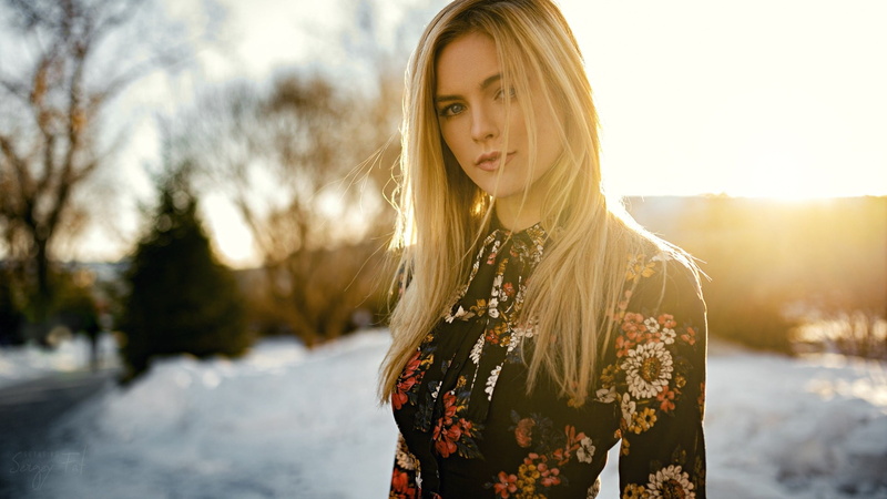 Ashley Booth, long hair, nature, lens flare, young adult, 1080P, depth of field, day, women outdoors, blond hair, contemplation, back lit, beautiful woman