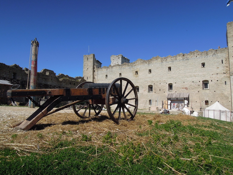 antique, old, field, obsolete, summer, sky, building exterior, built structure, cloudless, land, Rakvere, history, wheel, old-fashioned, the past, clear sky