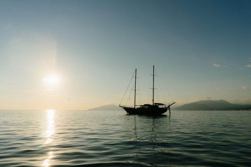 waterfront, sea, nature, tranquil scene, mountaints, 4K, reflection, no people, sailboat, boat, fishing industry, bright, transportation, yacht, silhouette