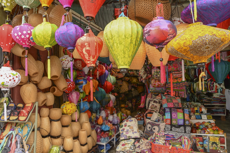 large group of objects, retail, hanging, arrangement, market stall, market, choice, small business, Quang Nam, 5K, Hoi An, Vietnam, variation, street market