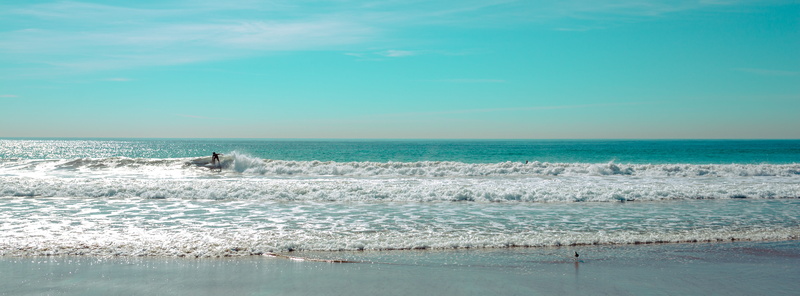 nature, day, sport, blue, sky, horizon over water, outdoors, tranquil scene, idyllic, ocean, horizon, surf, november, sunny, white, tranquility, scenics - nature