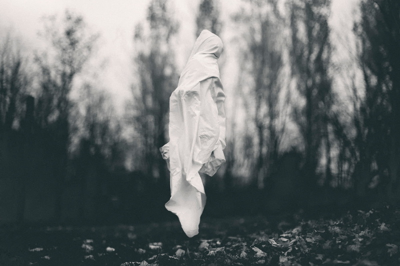 adult, human body part, white, tree, people, outdoors, 1080P, female likeness, nature, Ghost, day, horror, cloth, human representation, spooky, focus on foreground
