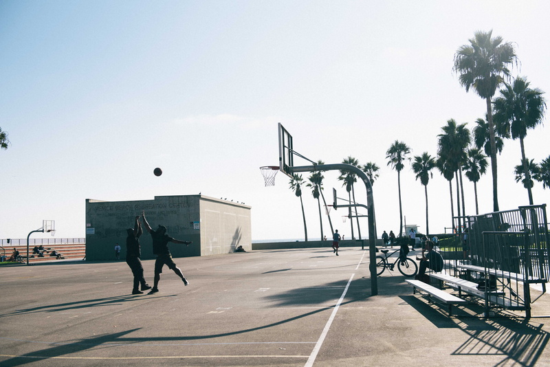 men, full length, day, people, tropical climate, streetball, beach, plant, lifestyle, sport, ocean, nature, sunlight, sky, cali, venice beach, leisure activity
