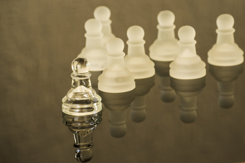 reflection, transparent glass, chess board, knight - chess piece, pawn - chess piece, leisure games, competition, leisure activity, queen - chess piece