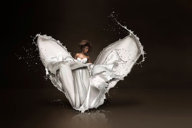 one person, motion, beauty, women, milk, black background, refreshment, 1080P, floating on water, beautiful woman, young adult, model, full length, splashing