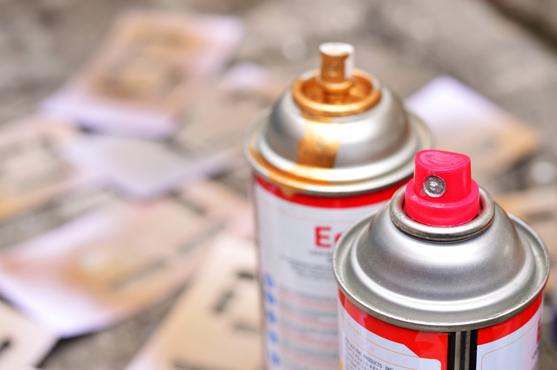 industry, bottle, old, art and craft equipment, can, gold, vandalism, high angle view, 5K, silver, spray paint, selective focus, art, city, single object