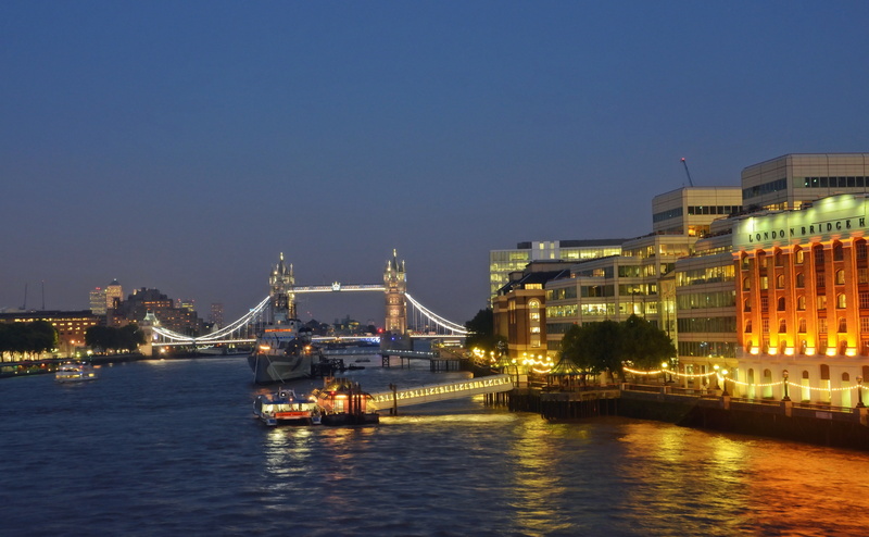 illuminated, city, nature, nautical vessel, 4K, river, building exterior, bridge, cityscape, London Bridge, sky, London, lights, copy space, England, transportation