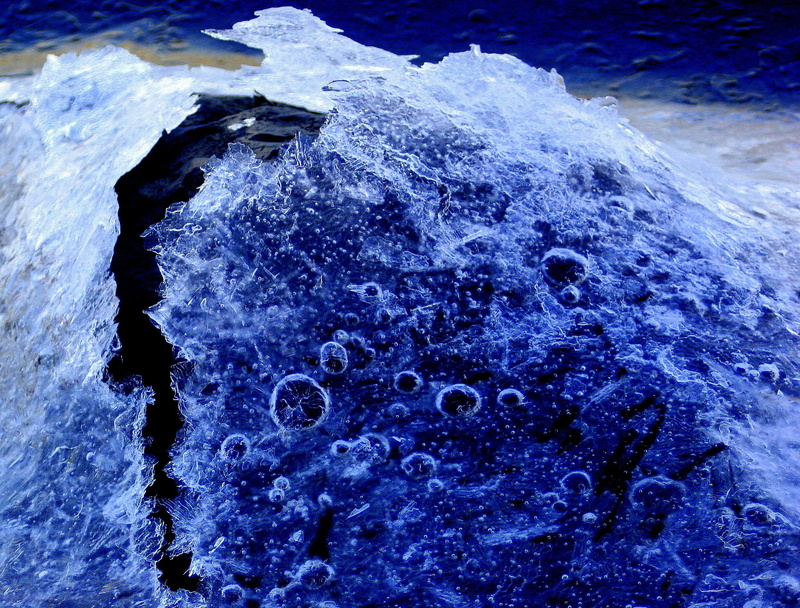 ice background, blue, beauty in nature, backpain, day, outdoors, ice, sea, frost, close-up, beach, rock - object, high angle view, no people, blue texture
