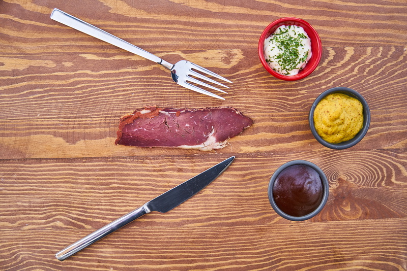 8K, steak, vegetarian, sauce, directly above, diet, bacon, design, color, detail shots, selective focus, photography, spice, freshness, perspective, detail