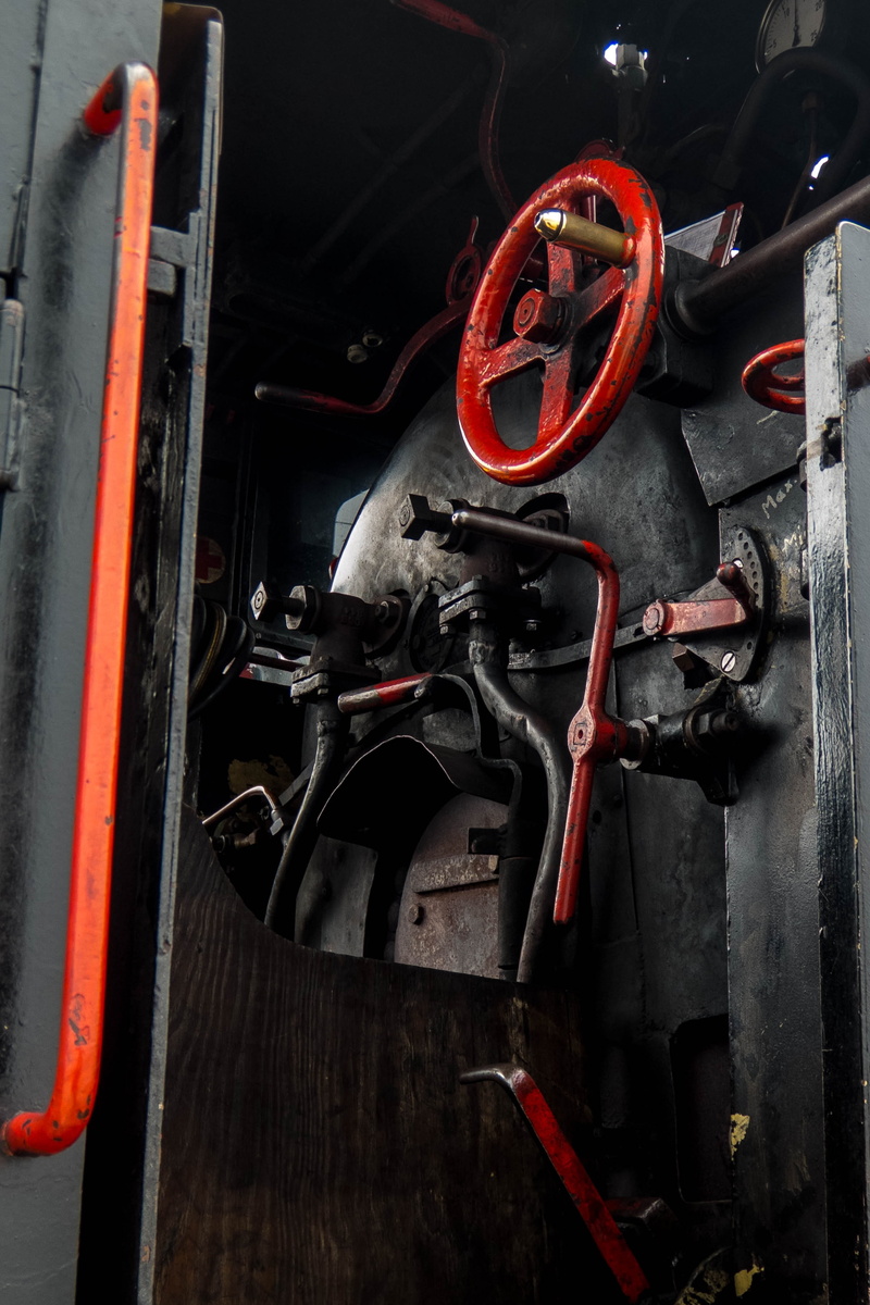 workshop, industry, old, no people, drive, transportation, rack railway, close-up, garage, factory, mode of transportation, complexity, water vapor, historically