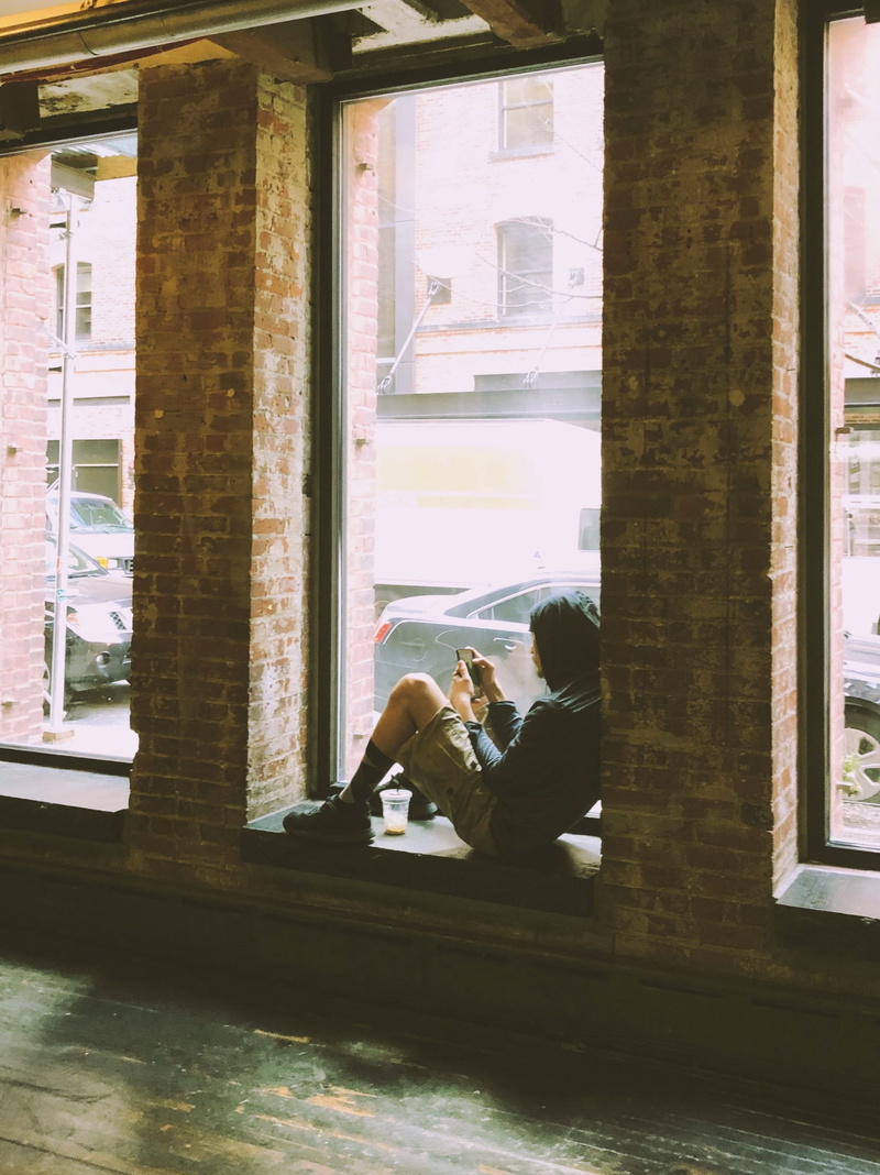 loner, men, people, women, glass - material, indoors, lifestyles, 2K, real people, bonding, couple - relationship, sitting, built structure, males, window