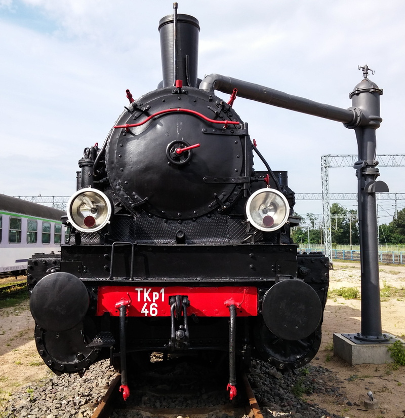 black, Train, the past, Locomotive, transportation, 2K, no people, metal, the front of the, public transportation, steam locomotive, outdoors, mode of transportation