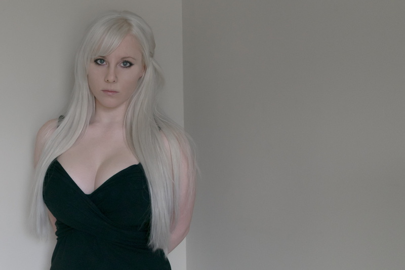 blond hair, hair, adult, looking at camera, young adult, unhappy, portrait, young, looking, caucasian, strap, women, 2K, female, serious, blonde woman