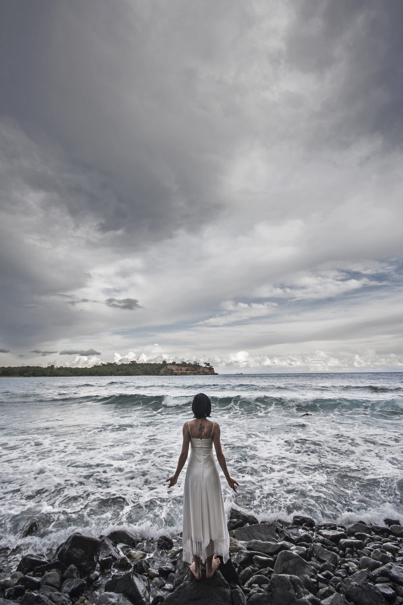 beauty in nature, fashion, b add, standing, 2K, wave, beautiful, cloud - sky, horizon, cloudy, beside, fiction, horizon over water, women, water, separation