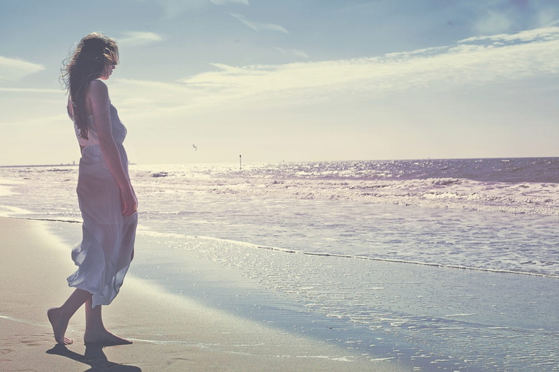 young women, beach, barefoot, water, land, women, young adult, hairstyle, one person, outdoors, sea, horizon, real people, lifestyles, beauty in nature