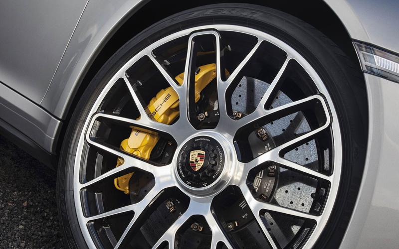 circle, close-up, car, indoors, technology, metal, multispoke, s, close, land vehicle, shape, mode of transportation, vehicle interior, geometric shape