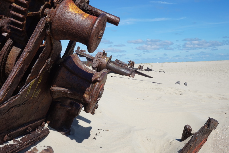 no people, bank, sun, ship, wreck, sea, norderney, focus on foreground, decline, rusty, damaged, abandoned, outdoors, ostend, beach, wheel, nature, deterioration