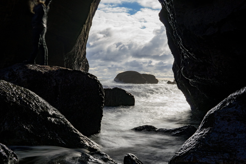 outdoors, united states, land, beauty in nature, devils punch bowl, sky, tranquility, wave, solid, ocean, geology, slow shutter, tranquil scene, rock, water