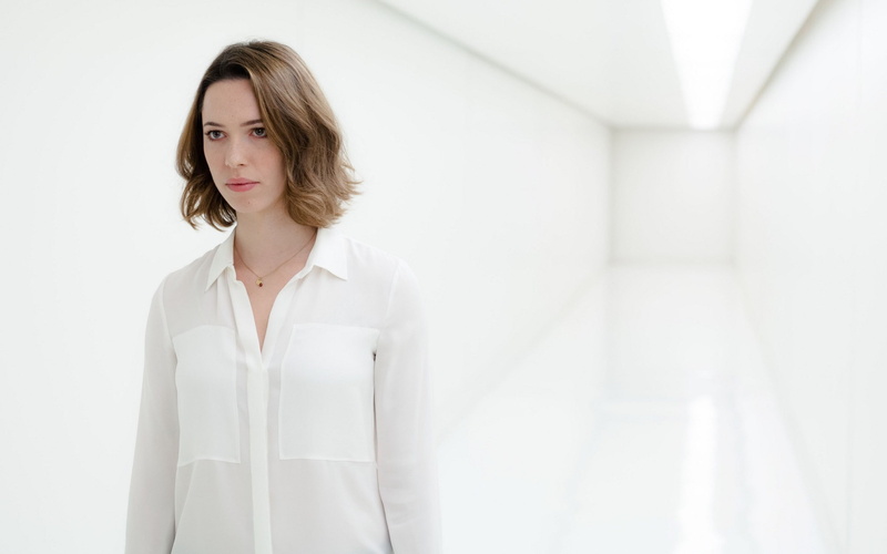 white color, clothing, long, 1080P, healthcare and medicine, portrait, hair, hd, beautiful woman, front view, copy space, lab coat, adult, young adult