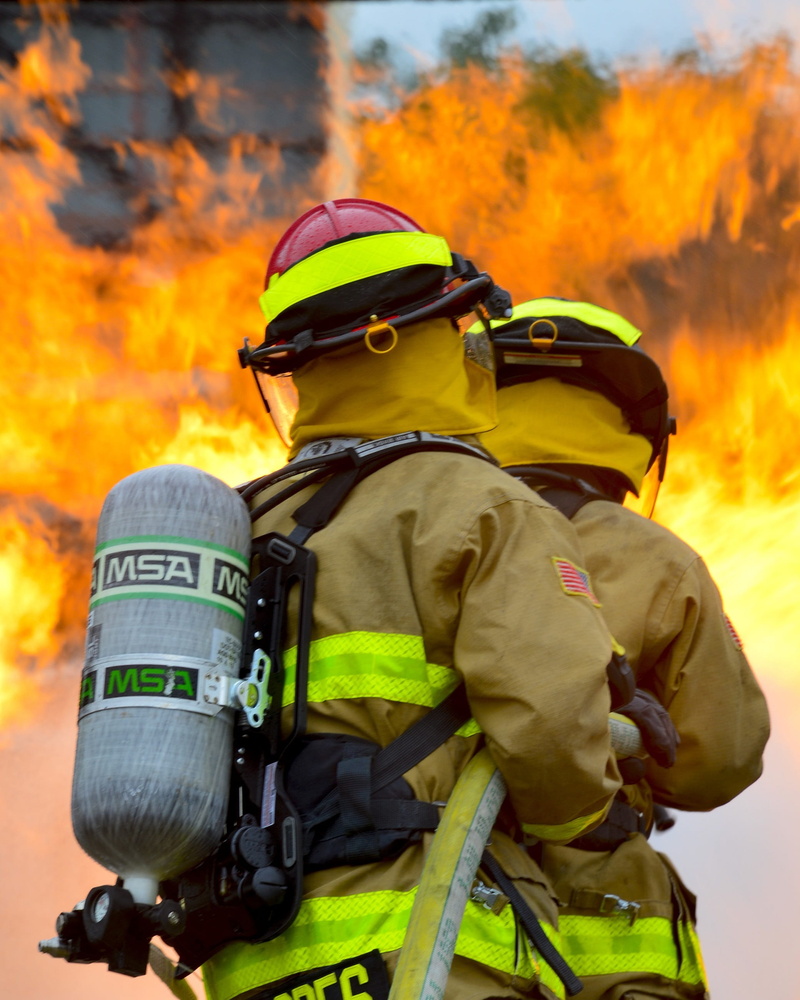 uniform, helmet, people, daytime, accidents and disasters, firefighter, outdoors, clothing, hot, firemen, portrait, monitor, rear view, flame, water, healthcare and medicine