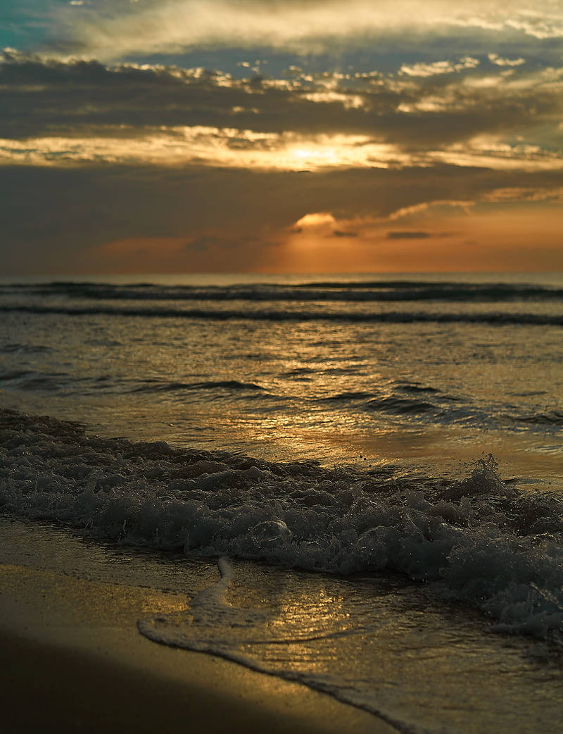 varadero, horizon over water, cloud - sky, photography, sunset, beauty in nature, nature, 2K, orange color, no people, orange, tranquil scene, wave, ocean