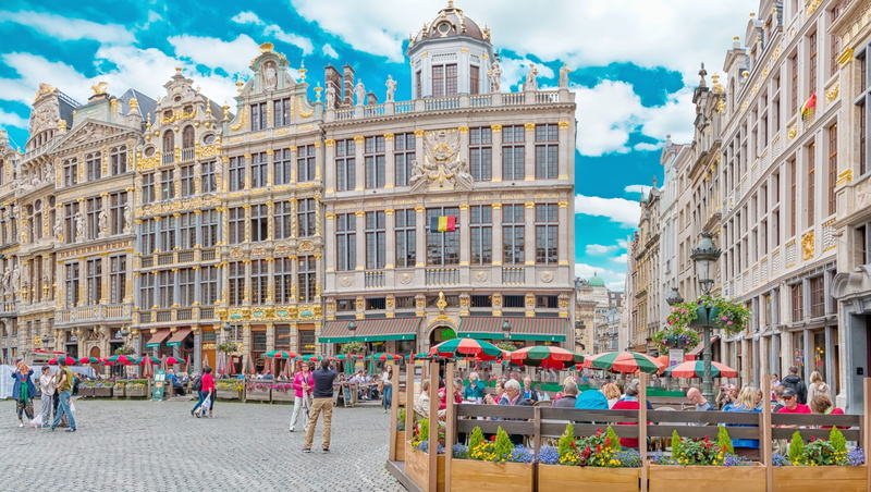 photo, crowd, city ​​center, people, daytime, tourist, large group of people, historical center, historic town, panorama, famous Place, real people, built structure
