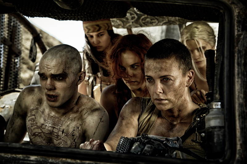 Riley Keogh, Charlize Theron, Riley Keough, frame, 4K, postapokalipsis, Mad Max: Fury Road, Nicholas Hoult