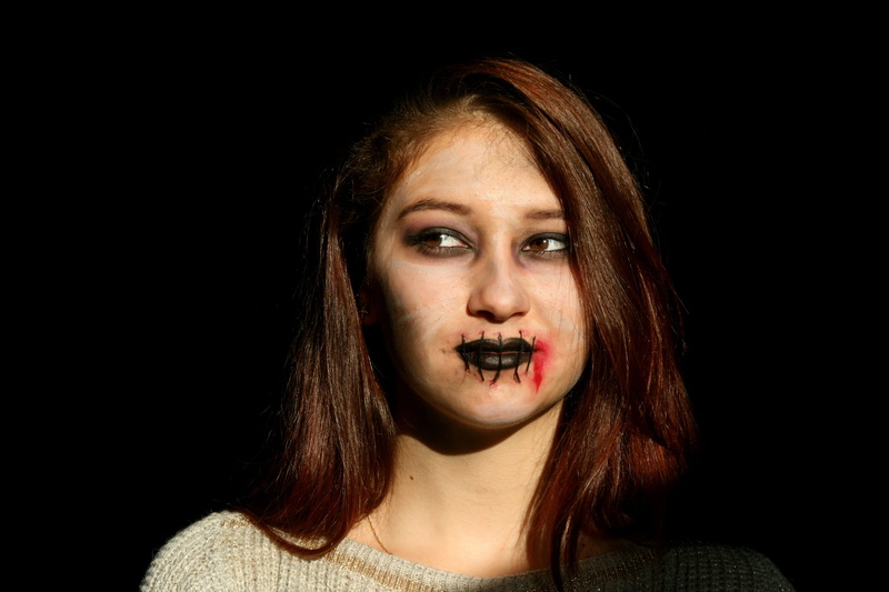 adult, spooky, front view, headshot, beautiful woman, making a face, 4K, hair, indoors, make-up, Ghost, one person, contemplation, Girl, studio shot, bruise