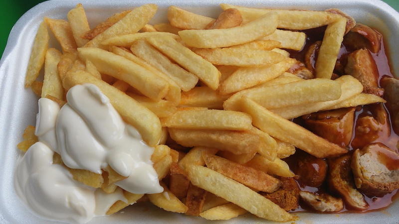 still life, deep fried, snack, tasty, pile, paper plate, junk, no people, unhealthy eating, french, serving size, high angle view, cholesterol, fast food french fries