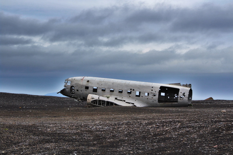 nature, 4K, destruction, landscape, damaged, architecture, land, daytime, crashed, trash, travel, ruined, wreckage, soil, transportation, cloud, empty