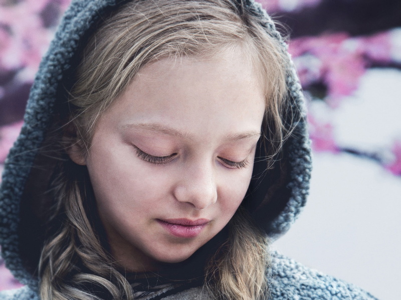 cloak, 1080P, Amiah Miller, Nova, girl, grau, War for the Planet of the Apes