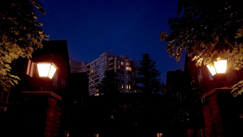 illuminated, house, nightsky, buildings, dusk, street, nature, 5K, apartment, evening, ambiance, building exterior, plant, lighting equipment, skyscraper