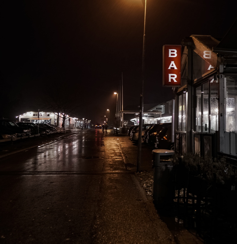 transportation, direction, tarmac, sign, night, sonya6000, terminal, outdoors, 2K, path, vehicle, lowlight, bar, lighting equipment, sky, city