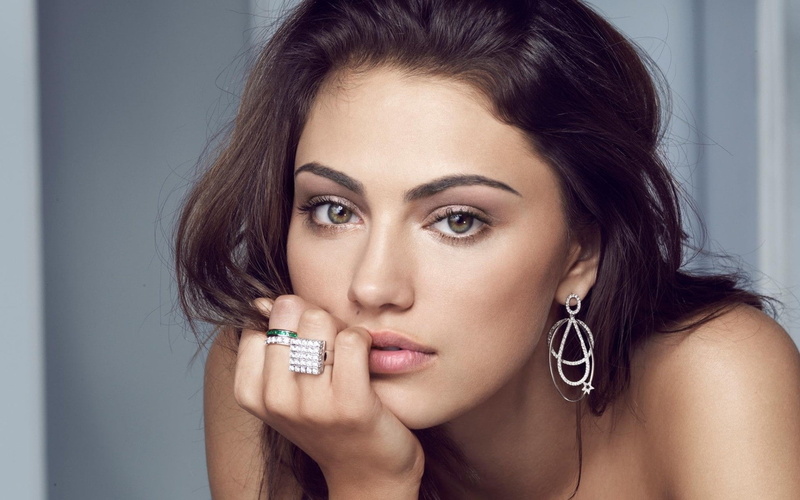 fahrbar+, looking at viewer, actress, face, Phoebe Tonkin, hands, women, long hair, portrait, brunette, 1080P, finger on lips, rings, hazel eyes, bare
