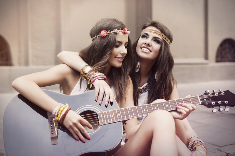 acoustic, beauty, portrait, guitarist, enjoyment, fashion, playing, laughing, black, casual Clothing, cute, girlfriend, string instrument, sitting, teenager