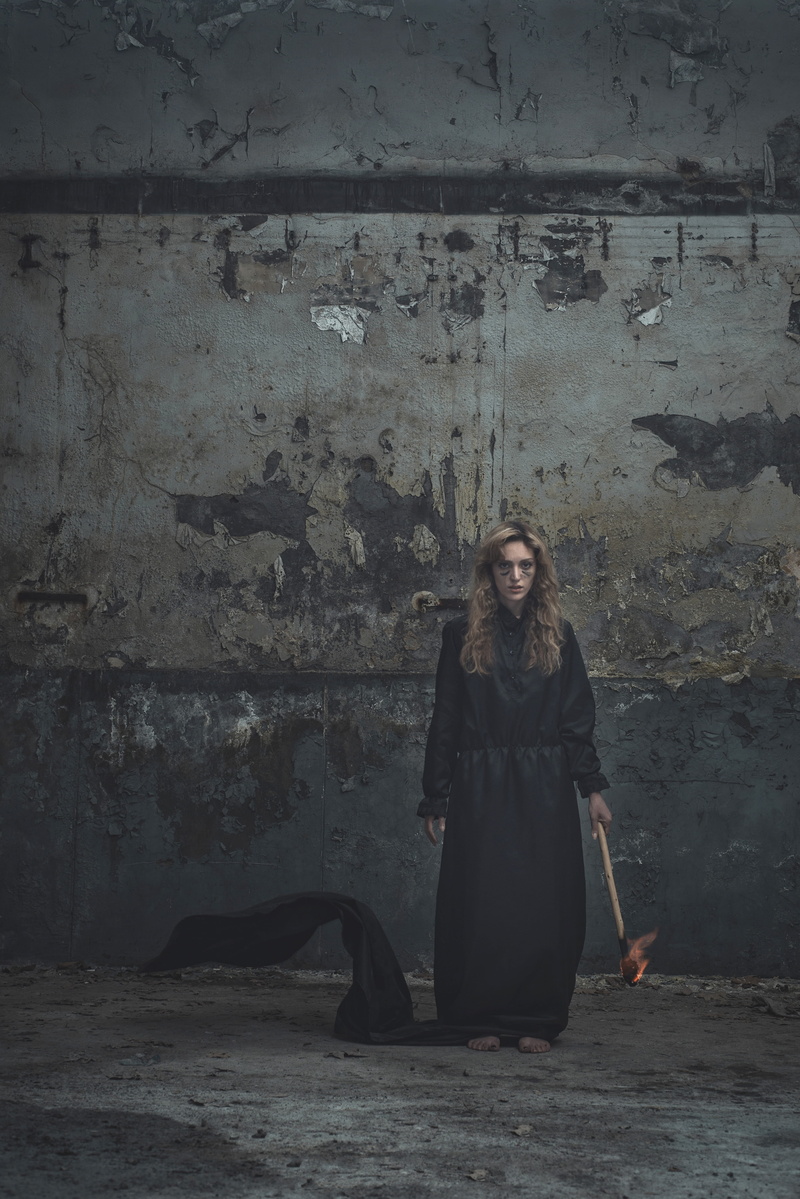 clothing, holding, full length, females, straight, people, hairstyle, dress, woman, wall - building feature, standing, 5K, one Person, architecture, women