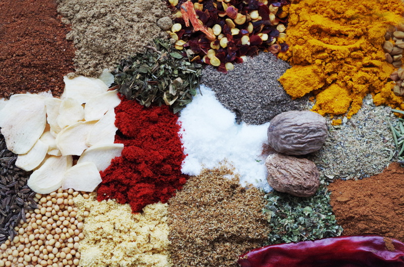 spice, paprika, the smell of, day, still life, food and drink, wellbeing, dry, cooking, nutmeg, retail display, arrangement, for sale, lot, color, large group of objects