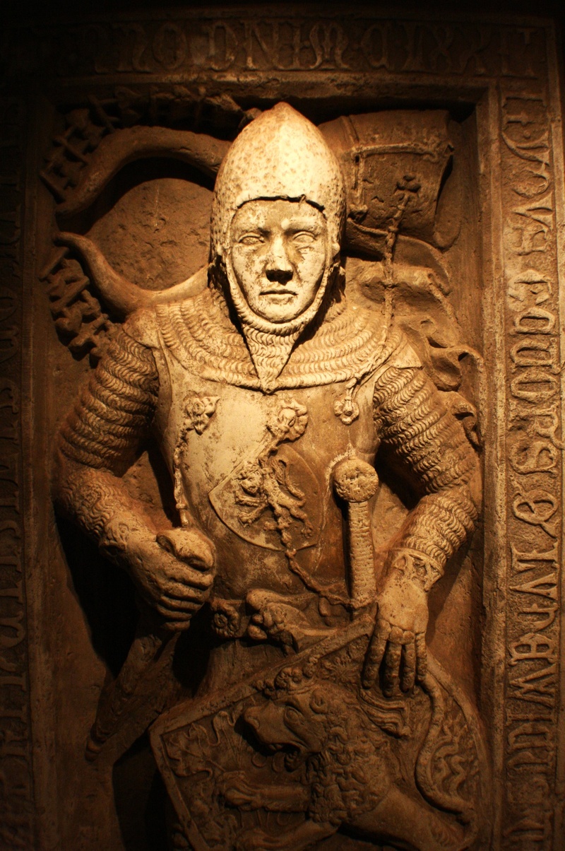 belief, death, religion, knight, portrait, statue, sculpture, helm, archaeology, shield, no people, human representation, grave, coat of arms, symbol, swords