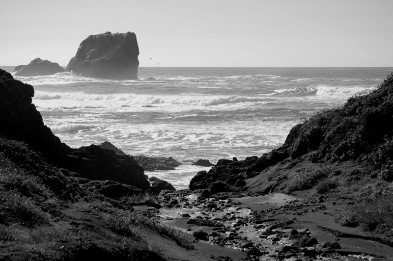 2K, ocean, coast, tide, sea, wave, beach, pacific ocean, no people, land, rock, sky, beauty in nature, tranquil scene, b and w, water, day, horizon over water